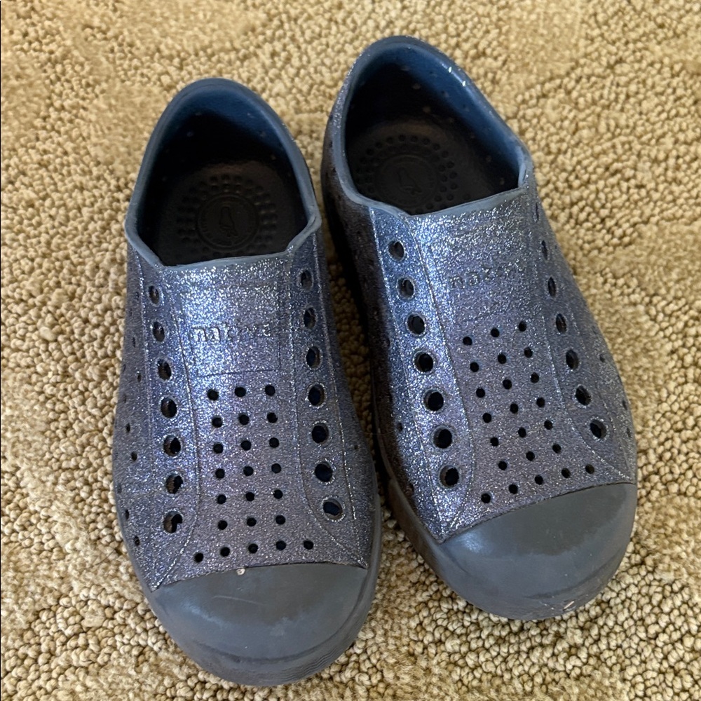Native Kids Glittery Dark Blue Water Shoes